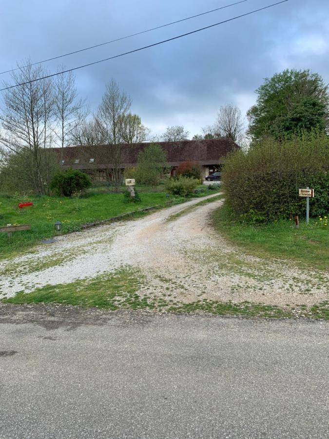 La Ferme D'Aristide Panzió Saillenard Kültér fotó