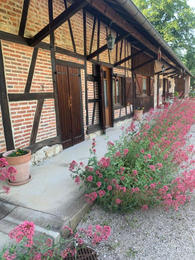 La Ferme D'Aristide Panzió Saillenard Kültér fotó