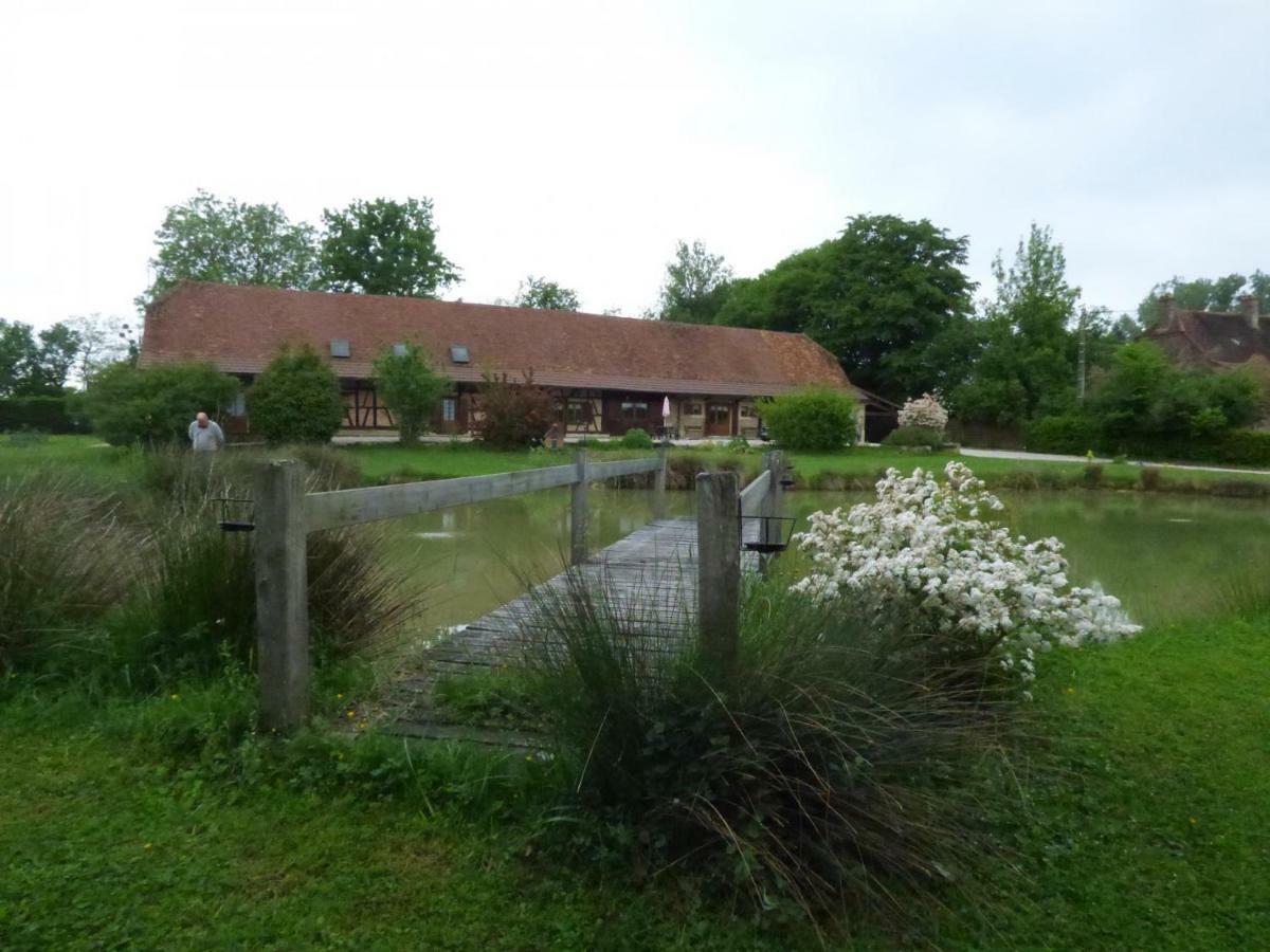 La Ferme D'Aristide Panzió Saillenard Kültér fotó